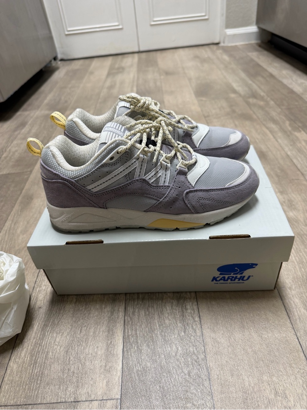 Karhu Fusion 2.0 Suede & Mesh Sneakers - Light Gray & Lavender